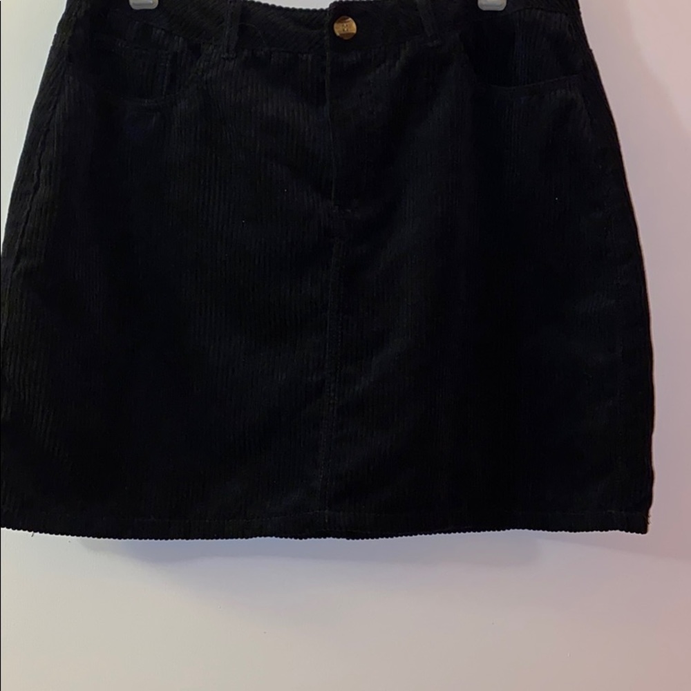 Women’s Skirt